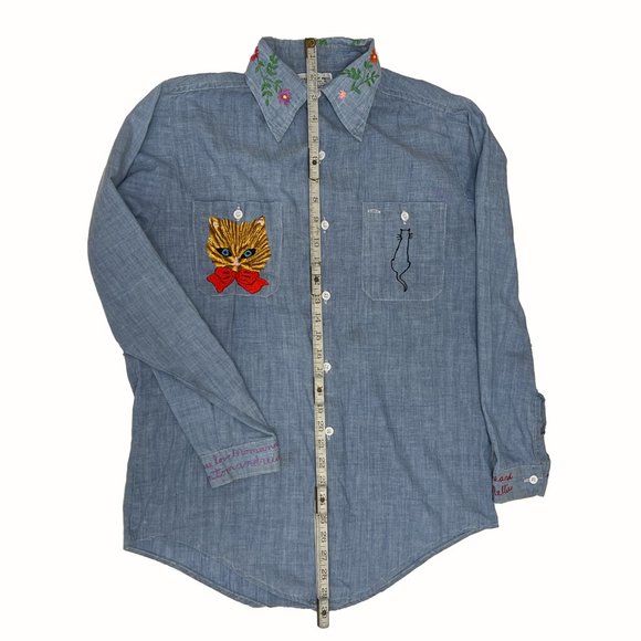 Vintage 1970s Chambray Button Down Shirt | Embroidered Floral + Cats Women's M/L - Picture 11 of 13